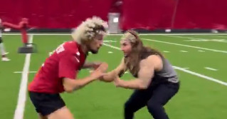 Future NFL star? Noche UFC’s Sean O’Malley catches passes during Arizona Cardinals training camp | Video