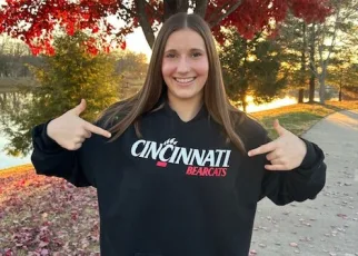 U.S. Open Qualifier Ellie Schrank Commits to Cincinnati for 2024-25