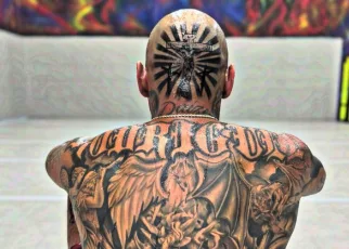 Pic: UFC Welterweight shocks fans with massive head tattoo — ‘Should win fights instead’