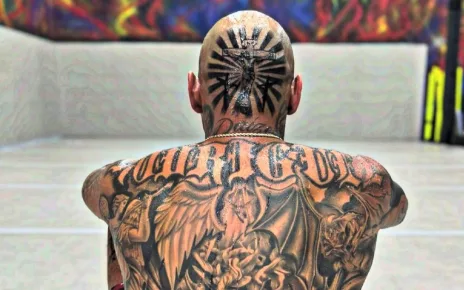 Pic: UFC Welterweight shocks fans with massive head tattoo — ‘Should win fights instead’