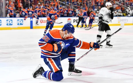 Calgary Flames Missed Big Opportunity to Sign Oilers’ Philip Broberg and Dylan Holloway – The Hockey Writers –