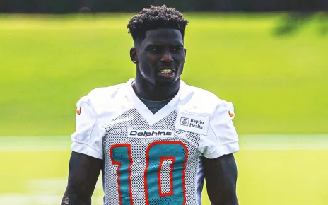 Dolphins’ Tyreek Hill agrees to three-year,  million restructured deal