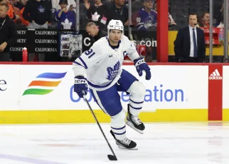 John Tavares: Vital Leader or Overpriced Leader? Toronto Maple Leafs Fans Weigh In – The Hockey Writers – Toronto Maple Leafs