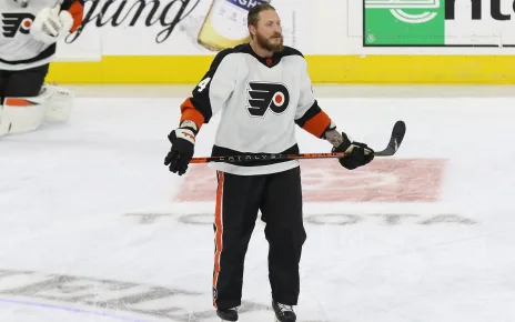 Philadelphia Flyers Nicolas Deslauriers’ Should Play Less in 2024-25 – The Hockey Writers – Philadelphia Flyers