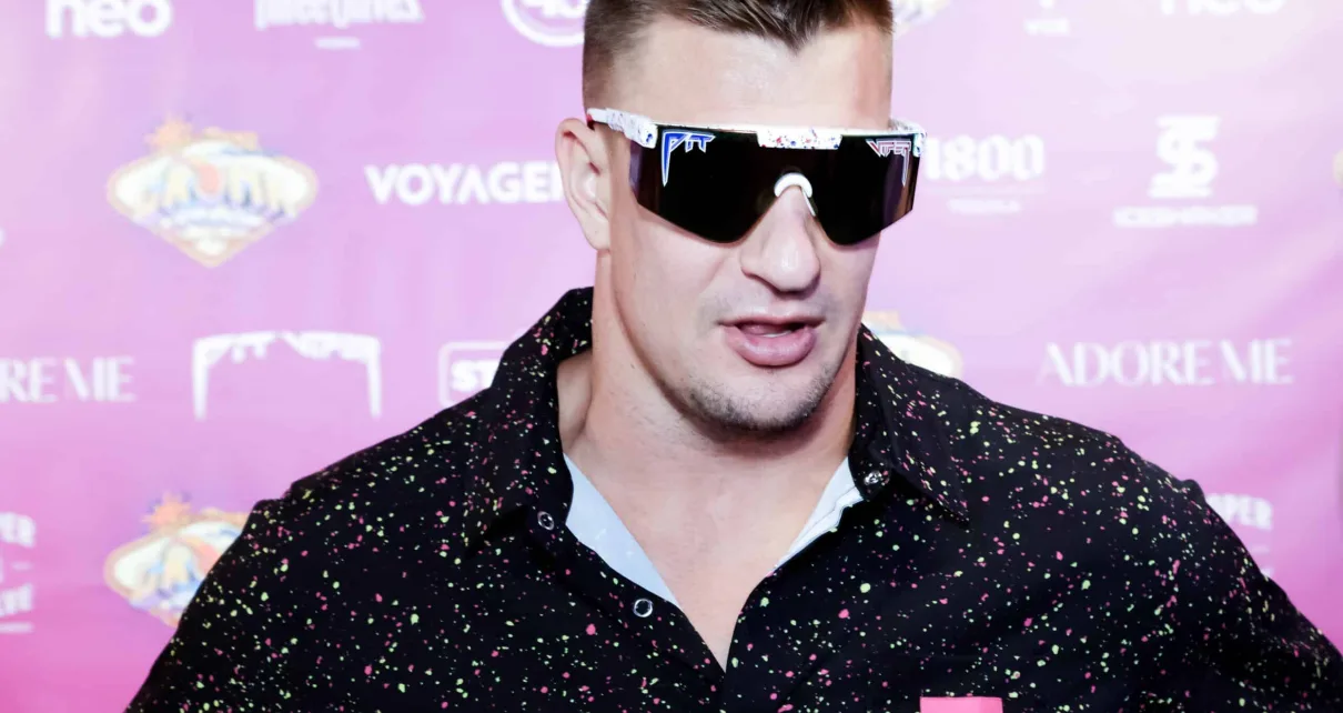 Rob Gronkowski Predicts 1 Patriots QB Will Leave Team