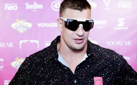 Rob Gronkowski Predicts 1 Patriots QB Will Leave Team