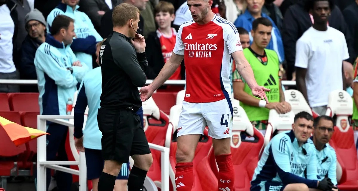 Arsenal: Bukayo Saka demands more refereeing consistency after 'harsh' Declan Rice red card