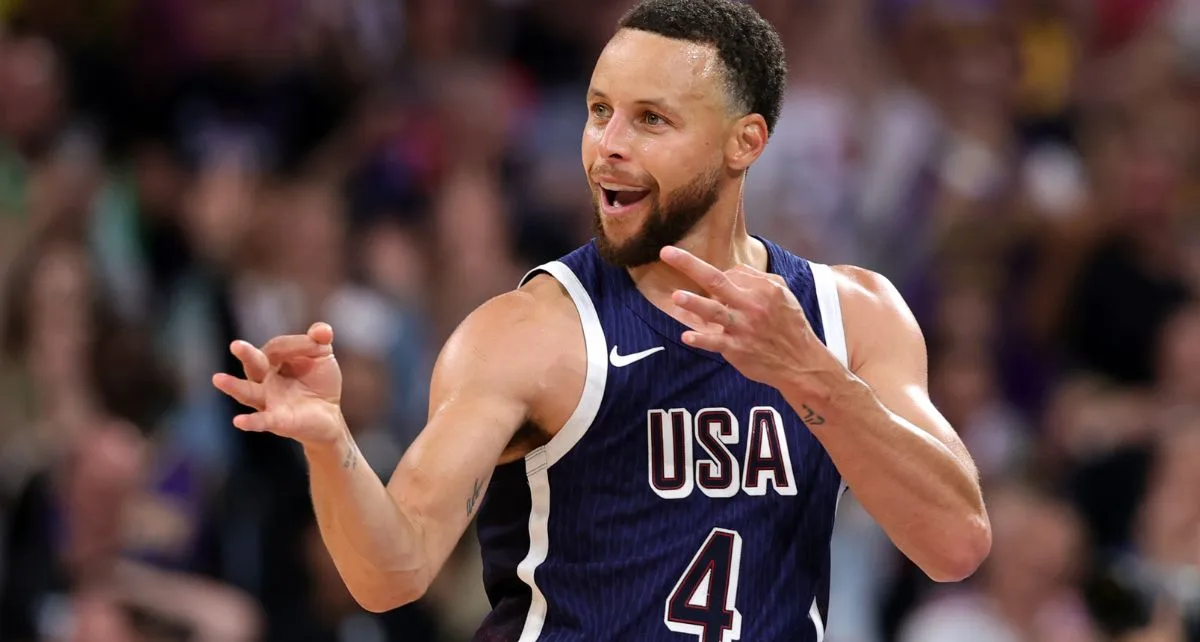 Watch Steph knock down amazing trick shots at Team USA practice