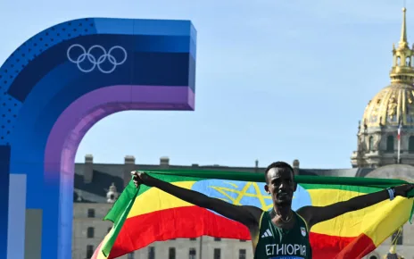 Ethiopia’s Tola wins Olympic marathon as France hope to dethrone US in basketball