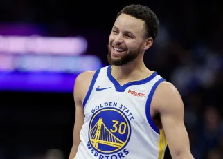 Steph, Warriors agree to one-year, reported .6M extension