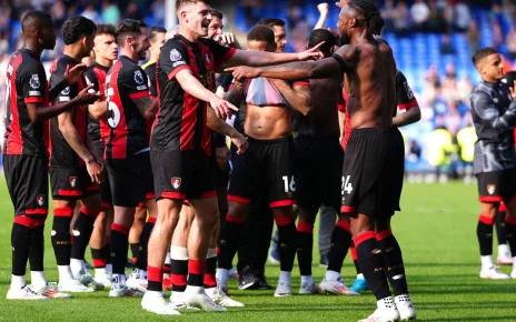 Bournemouth stun Everton with late comeback as 10-man Arsenal held by Brighton