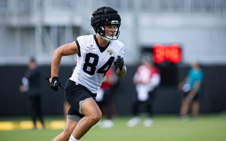 Louis Rees-Zammit continues NFL journey by joining Jacksonville Jaguars