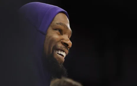 Suns’ CEO Bartelstein tries to shoot down Durant trade speculation, ‘He loves it here’