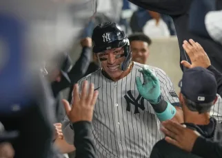 Aaron Judge homers twice, on pace for 60