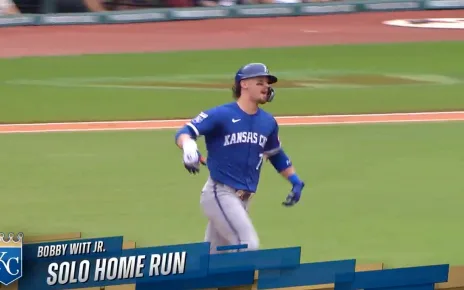 Royals' Bobby Witt Jr. crushes his a solo home run to increase lead vs. Guardians