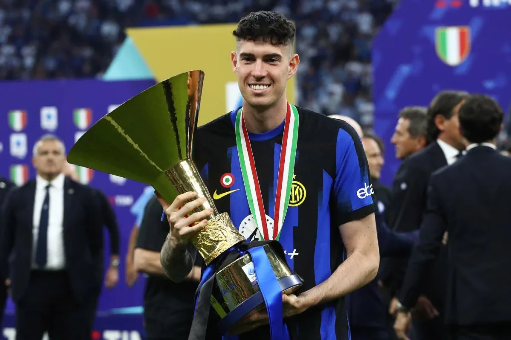 Photo – Italy EURO 2024 Star Celebrates Inter Milan Win Vs Red Star: ‘Champions League Nights’