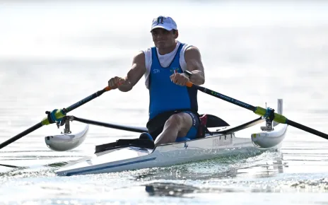 Paralympics: Forgotten phone costs Italian rower bronze medal