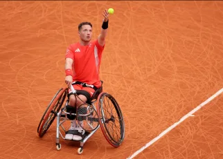 Kings of clay Alfie Hewett and Gordon Reid guarantee Paralympic tennis medal as Andy Lapthorne bows out