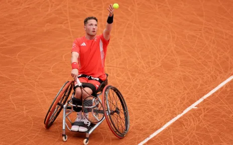 Kings of clay Alfie Hewett and Gordon Reid guarantee Paralympic tennis medal as Andy Lapthorne bows out