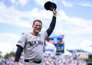 Yankees’ Anthony Rizzo swept up by Cubs’ tribute in Chicago return