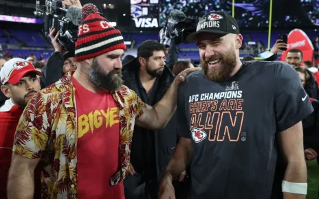 Travis Kelce pokes fun at Jason Kelce’s MNF wardrobe purchase