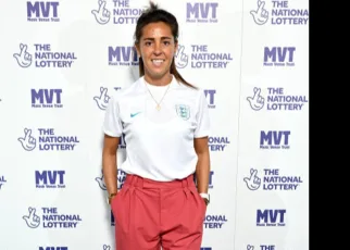 Fara Williams pinpoints challenge Lionesses must overcome to defend European title