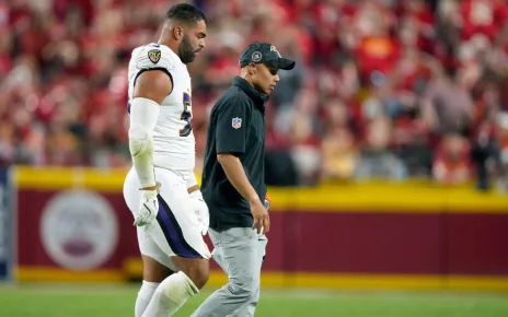 Chiefs medicine VP: Ravens’ Van Noy waited 12 minutes for care