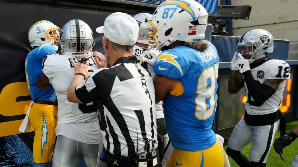 NFL fines five players for roles in Chargers-Raiders fight