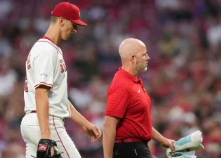 Reds’ Brandon Williamson exits vs. Braves with strained elbow