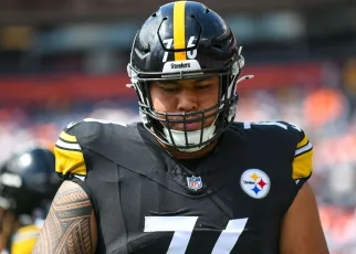 Steelers tackle Troy Fautanu hurt, puts start in doubt