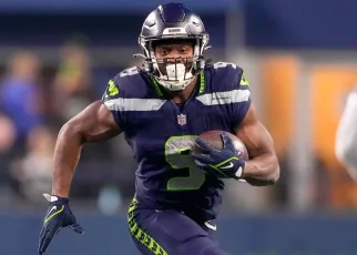 Seahawks’ Walker doubtful vs. Dolphins; Nwosu, Fant ruled out