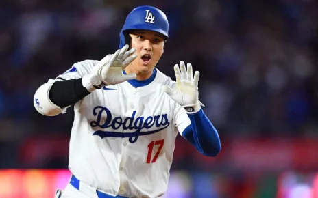 Dodgers’ Shohei Ohtani at 52/52; record 14th game with HR, SB