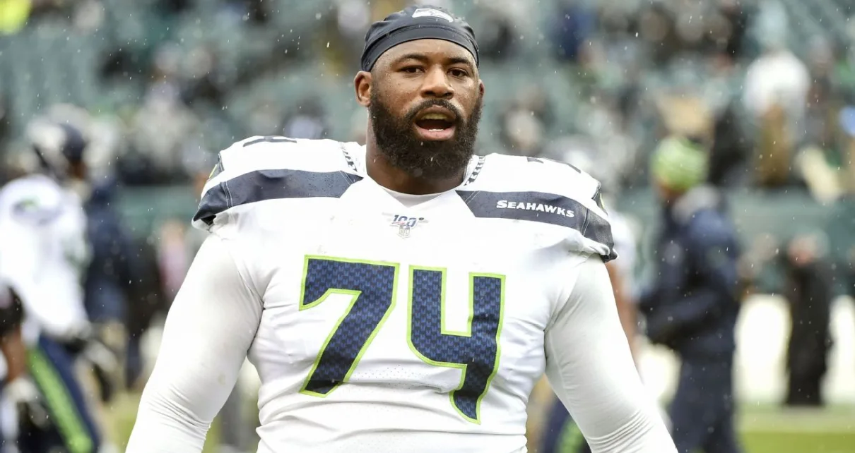 Seahawks put George Fant on injured reserve