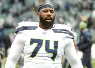 Seahawks put George Fant on injured reserve