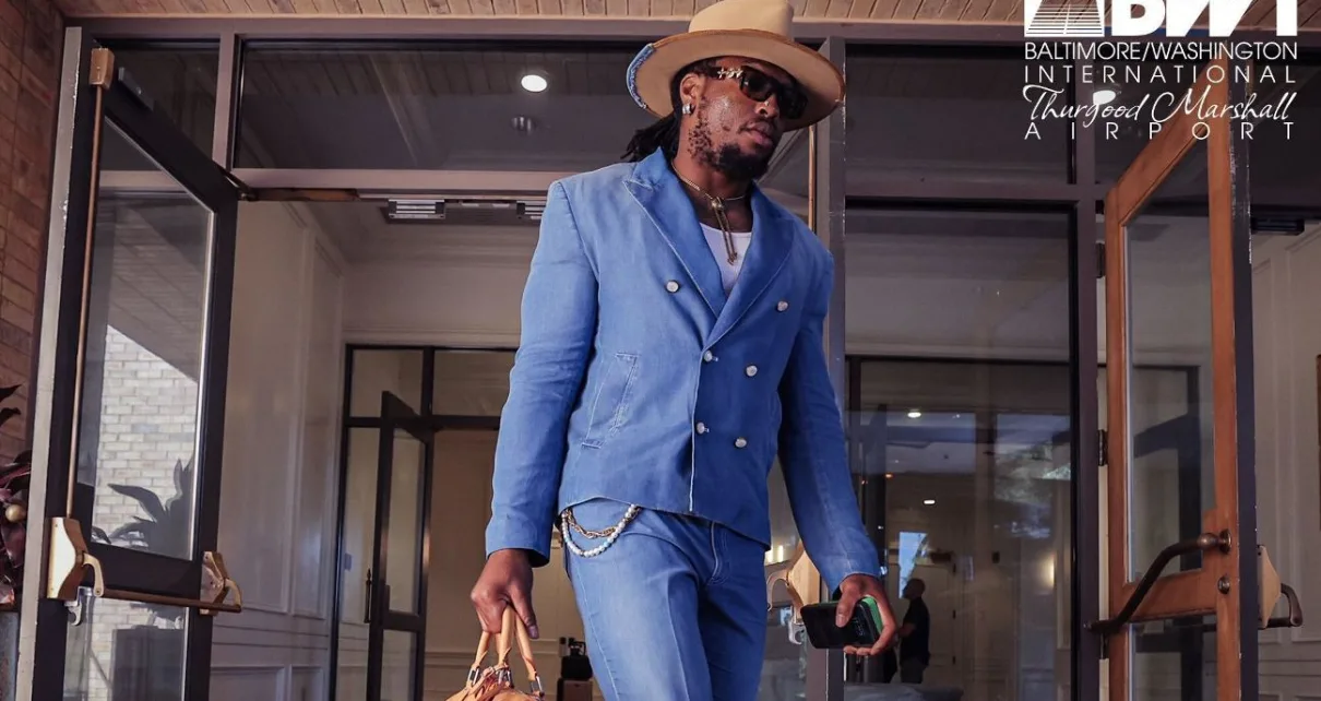 Week 3 NFL arrivals: Derrick Henry rocks a sleek blue suit