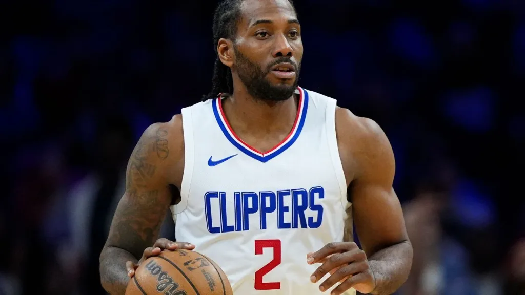 Clippers’ Kawhi Leonard (knee) uncertain for season opener