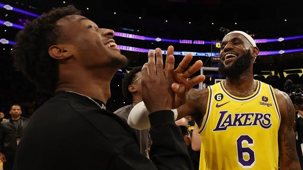 Lakers mull plans for historic first game with LeBron, Bronny