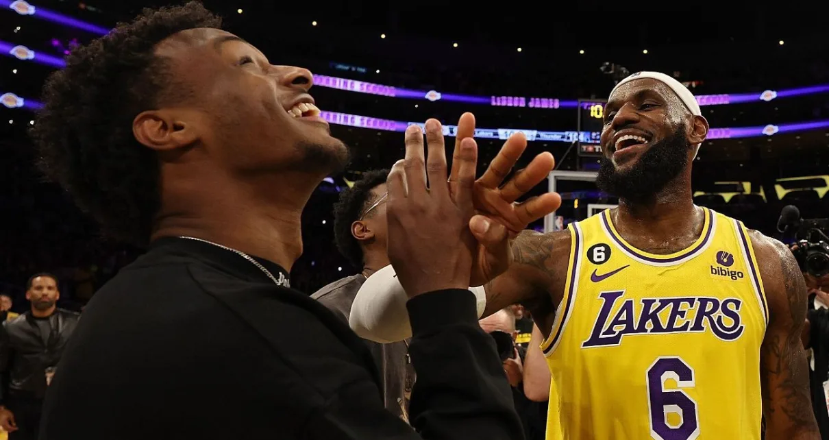 Lakers mull plans for historic first game with LeBron, Bronny