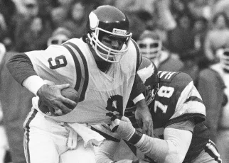 Ex-Vikings QB Tommy Kramer says he has dementia