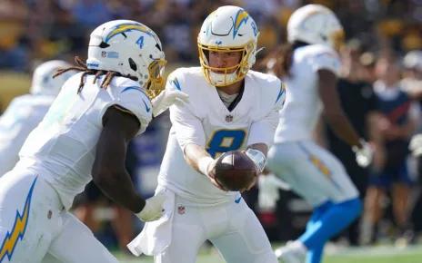 Chargers’ turn to Heinicke would put QB in familiar spot