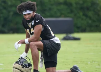 Saints WR Olave questionable, LB Davis out vs. Falcons