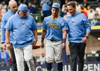 Brewers’ Sal Frelick leaves game after crashing into RF wall