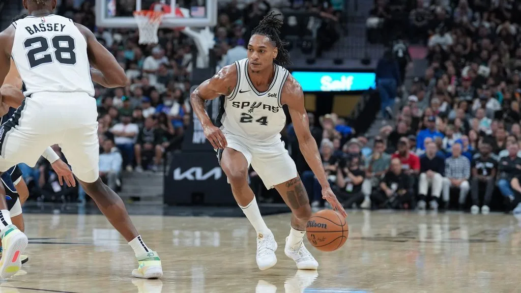 Spurs to be without Devin Vassell for start of regular season