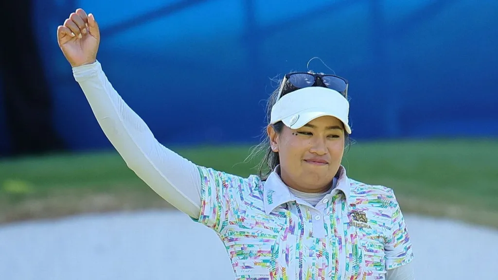 Jasmine Suwannapura makes eagle to win LPGA event in playoff