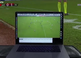 Mourinho places laptop in front of camera in bizarre VAR protest | Sport