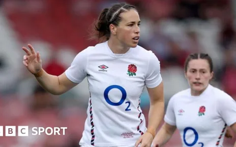 England v New Zealand: Emily Scarratt to start her 100th Red Roses game