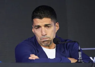 Luis Suarez announces final Uruguay match in tearful press conference