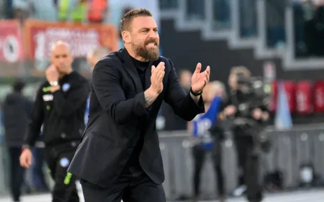 Roma sack club legend Daniele De Rossi with club 16th in Serie A