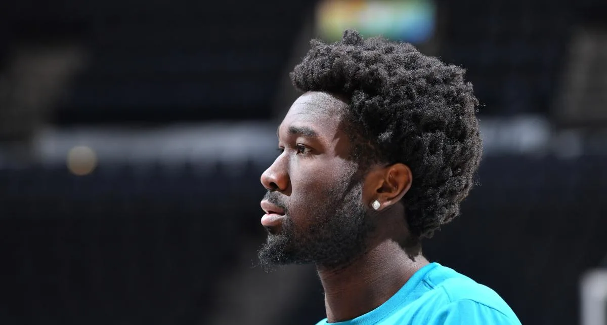 Hornets’ center Mark Williams has strained tendon in left foot, to be re-evaluated in two weeks