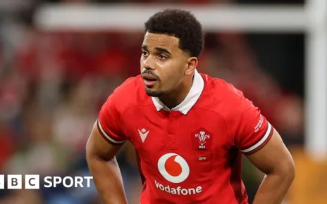 Ben Thomas relaxed over Cardiff v Wales position split